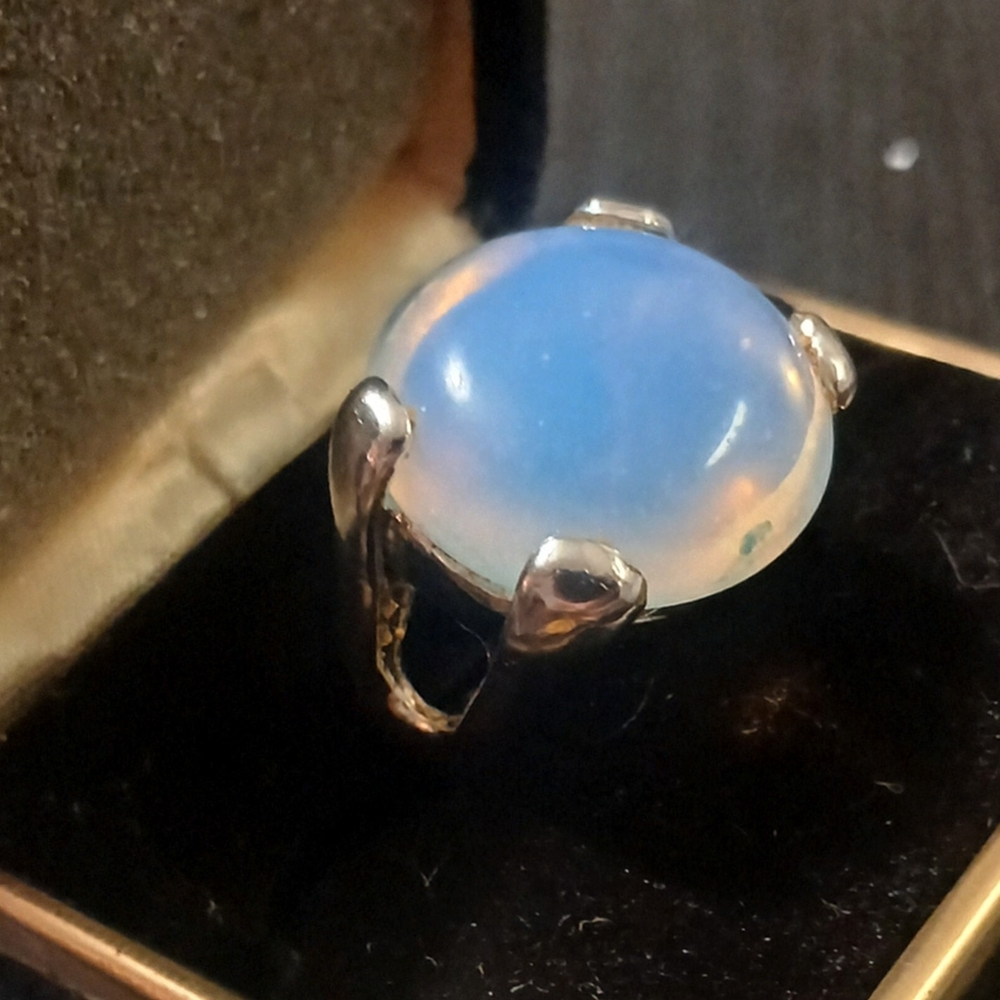 Source Unknown Silver Ring With Iridescent Blue S… - image 2